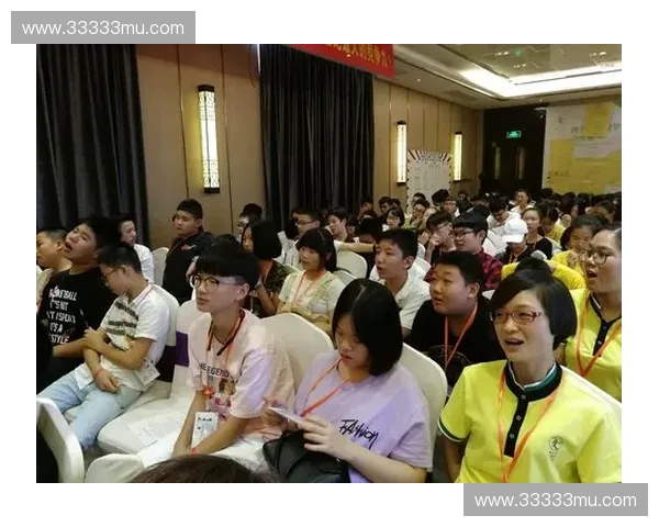 《揭秘TI4赛场英雄背后的策略与技巧：从选手操作到团队协作》